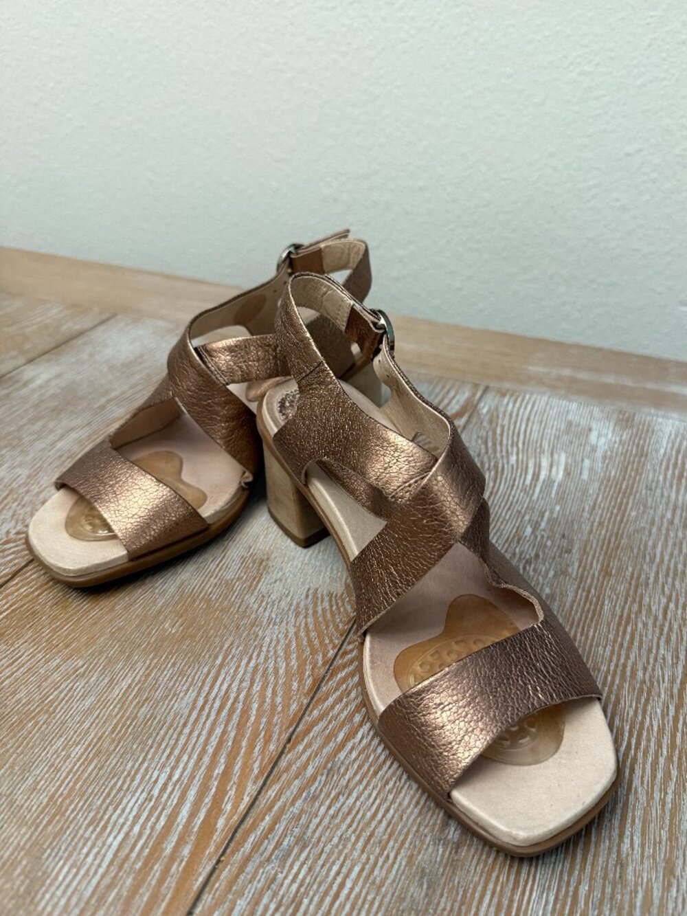 Pikolinos rose gold strappy sandal heels